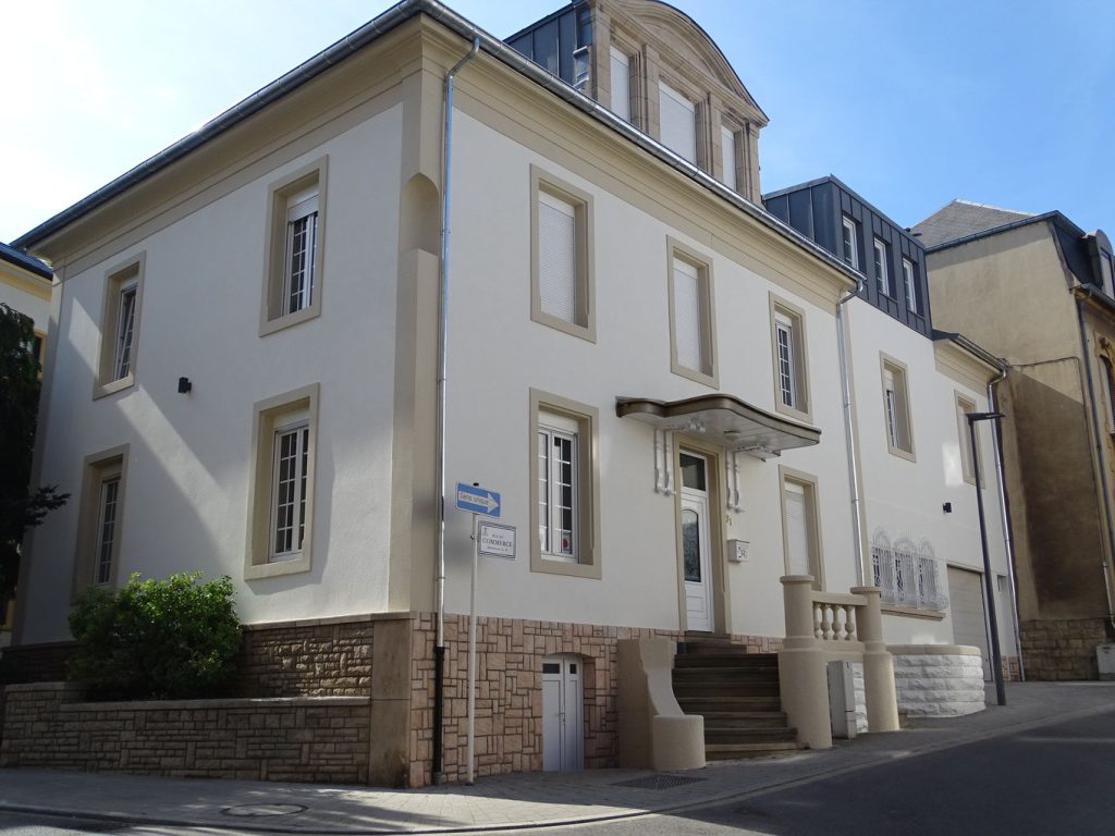 Chambre meublée