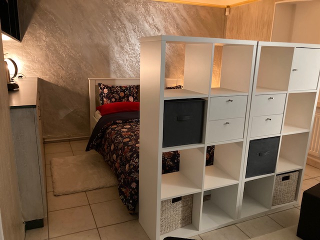 Leudelange, Room 6