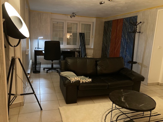 Leudelange, Room 6