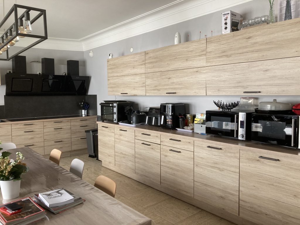 Dudhome Kitchens