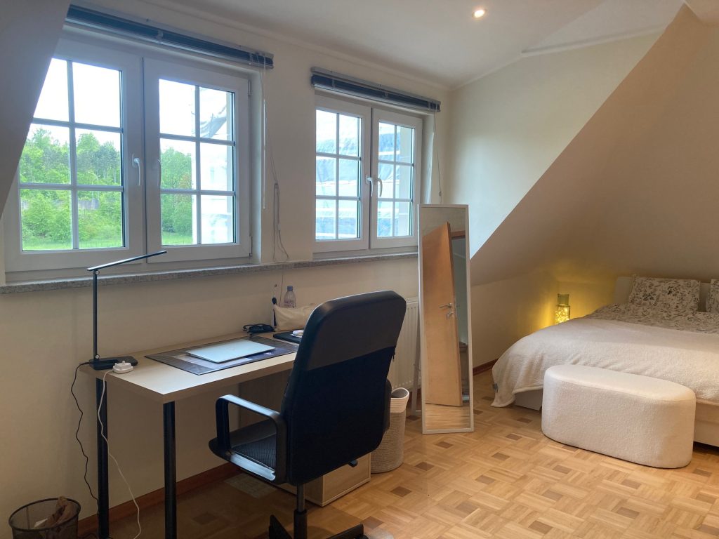 Leudelange, Room 5