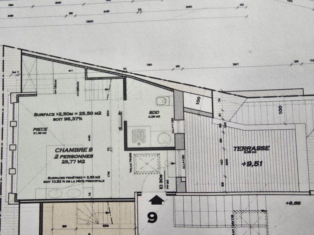 FLOOR PLAN, ROOM 9