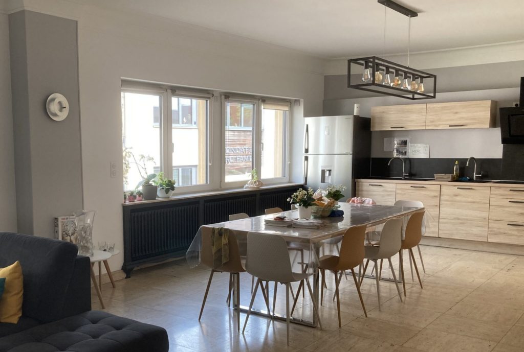 Dudhome Kitchens